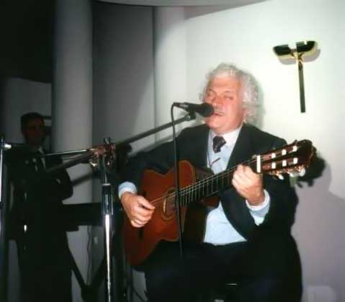 QUIZ: Bruno Lauzi, il poeta genovese della canzone italiana, quanto lo conosci? -