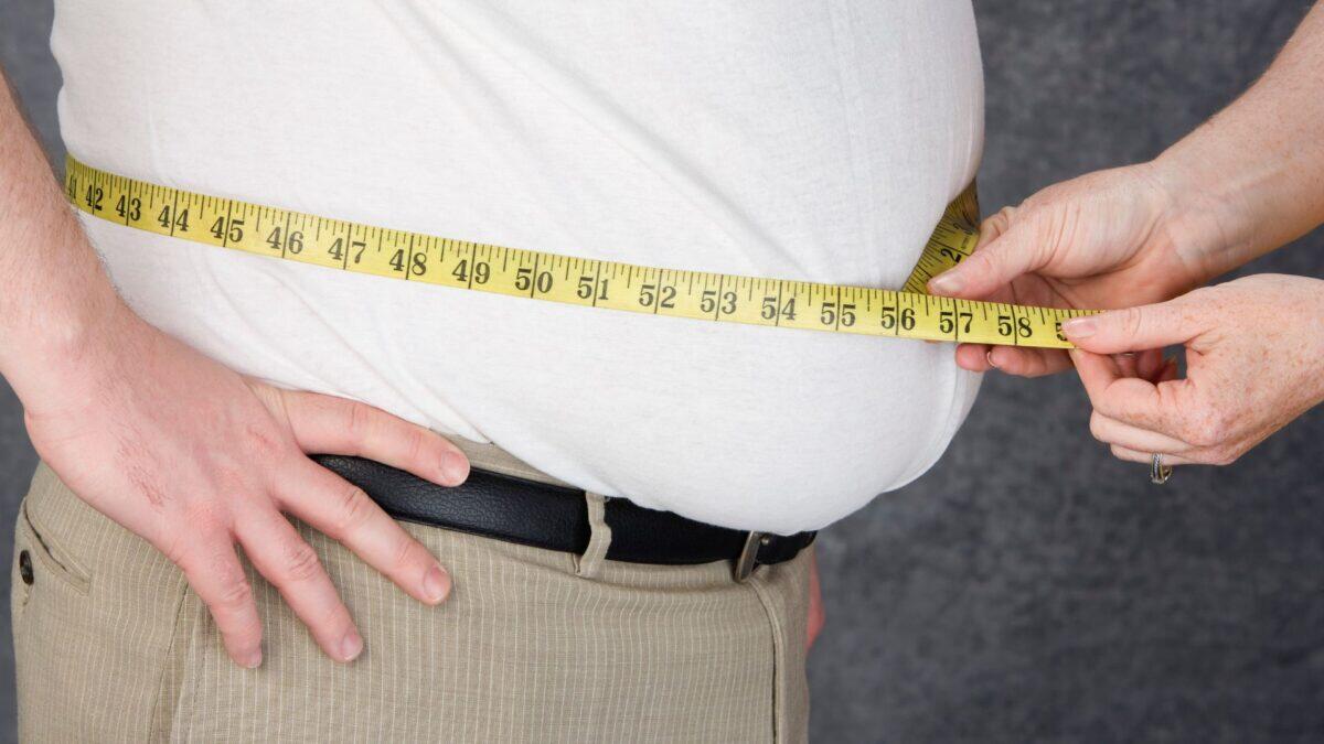 Il matrimonio aumenta il rischio di obesità per gli uomini | Scopri perché le donne ne escono illese! -