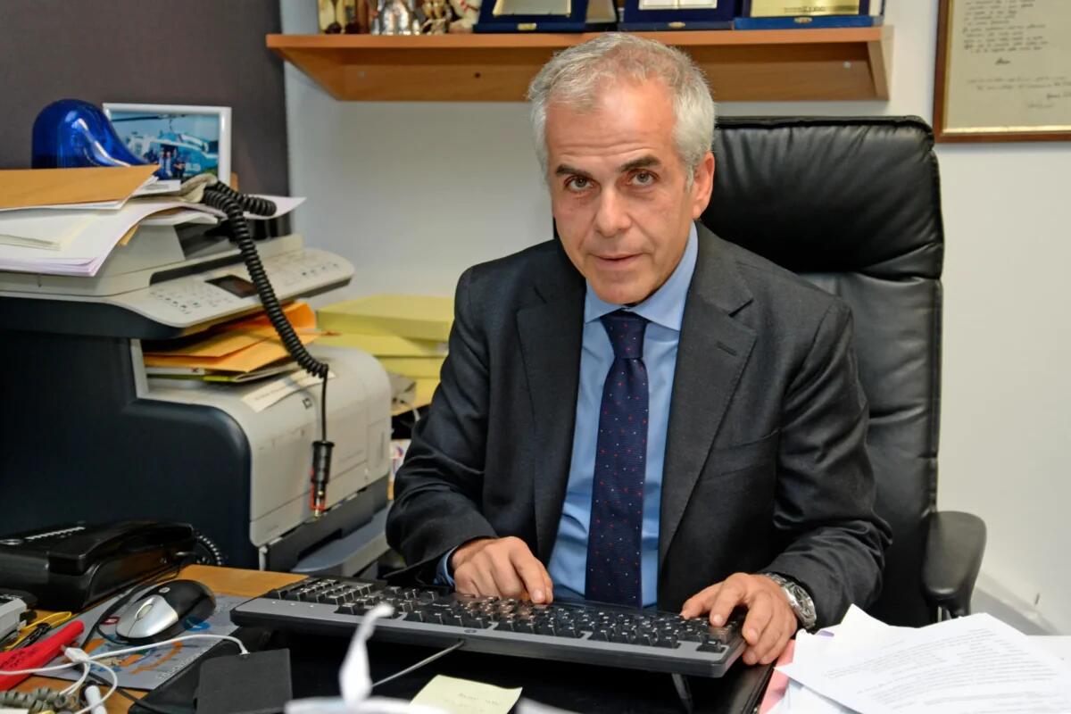 Un ex super poliziotto stroncato da un infarto | La verità dietro il misterioso caso Equalize - 