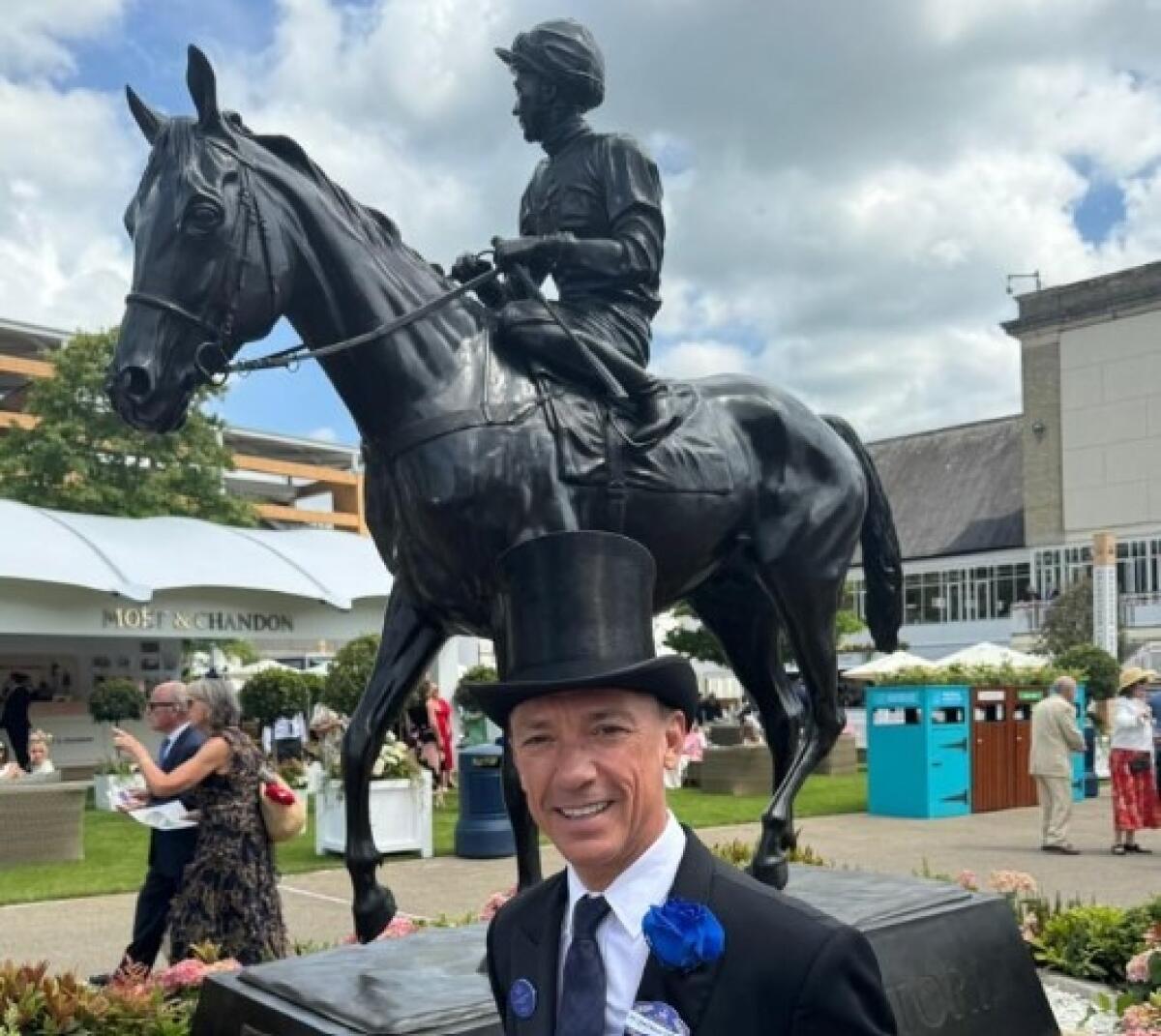 Frenkie Dettori annuncia il fallimento | La leggenda del galoppo sotto l'assalto del fisco britannico! -