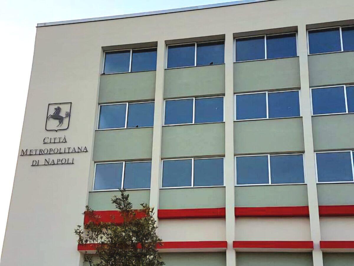 Campi Flegrei in allerta | Lezione o salute: chi decide il destino degli studenti? -