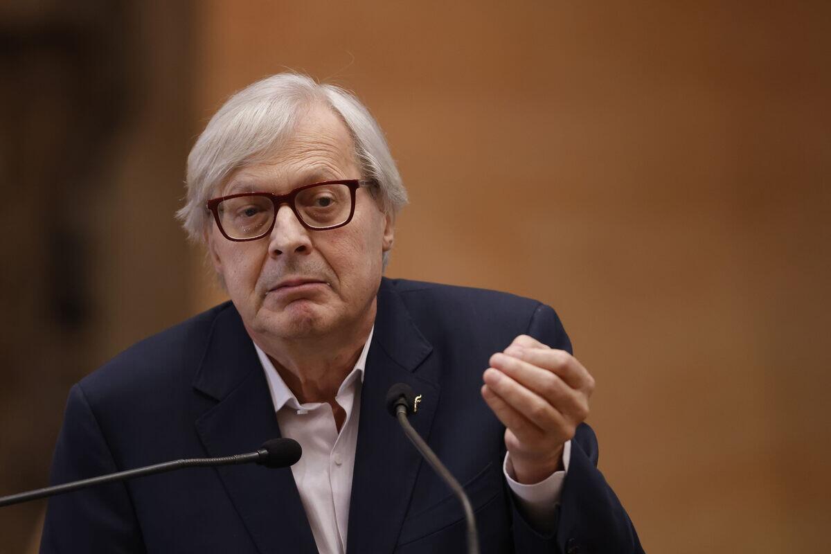 Vittorio Sgarbi in crisi: sta combattendo una grave depressione | Ma gli amici lo incitano a reagire con insulti! -