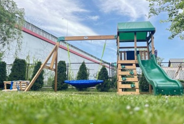 Come progettare un giardino accogliente e sicuro per i bambini
