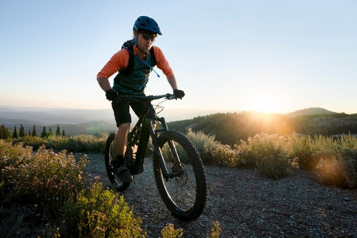 Non ci crederai finché non li pedali | Svelati i percorsi in MTB più spettacolari nei boschi dell’Etna - Foto: freepik