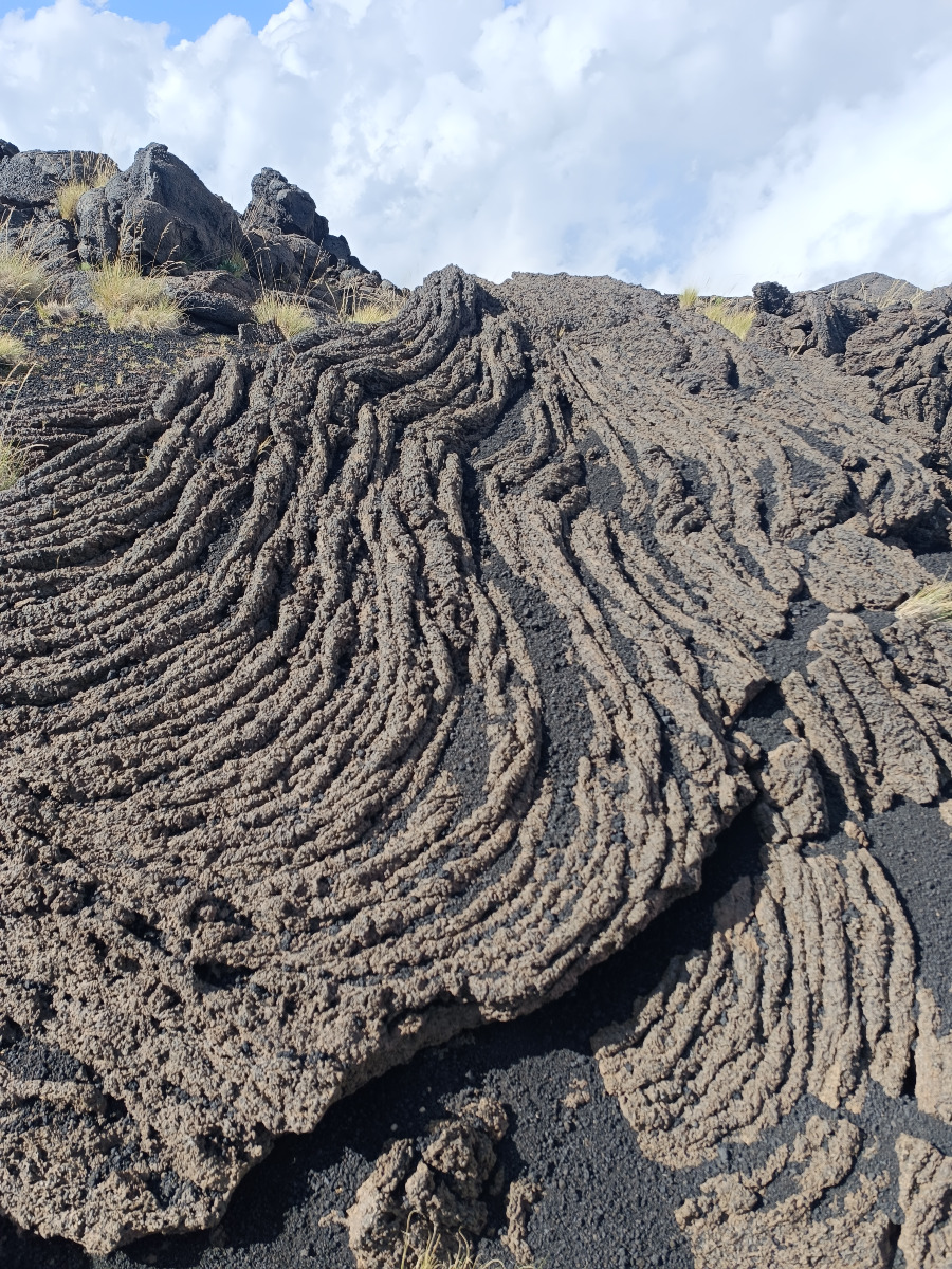 Le lave cordate dell'Etna | Formazioni uniche al mondo che affascinano tutto il mondo - Foto: Giuseppe Quaceci - Guida vulcanologica