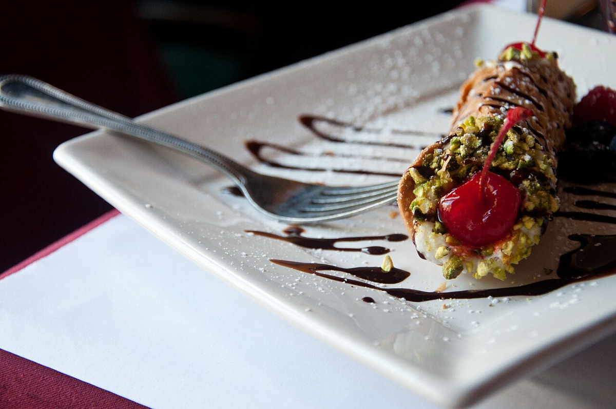 Le scorze del cannolo palermitano | L’arte perduta della frittura nel grasso di sugna - Foto: Alexis Fam/Wikipedia