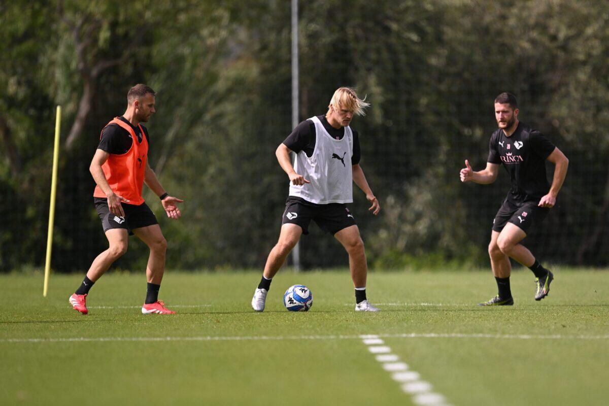 Esercitazione inedita per il Palermo FC | Scopri come si prepara la squadra per la sfida contro il Catanzaro! -