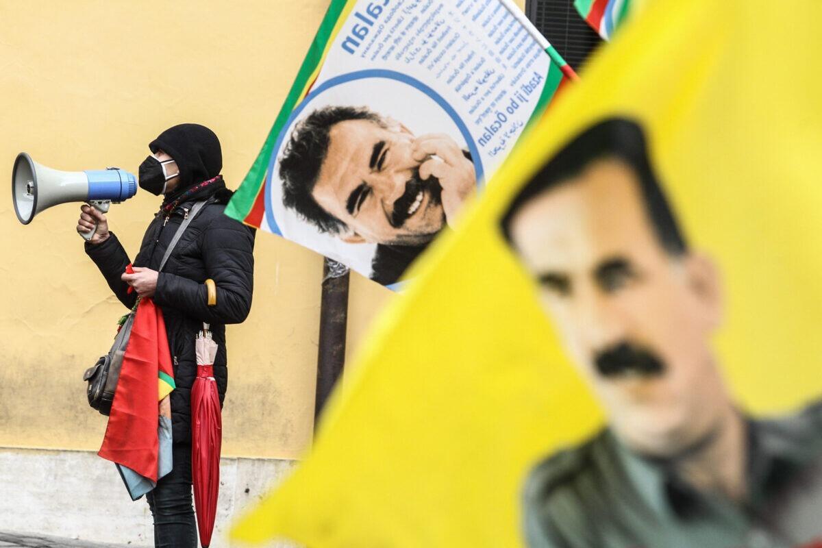 Ocalan svela un segreto scioccante: "Se fossi rimasto in Italia, il Governo sarebbe caduto!" | Politici divisi tra sostegno e omertĂ ! -