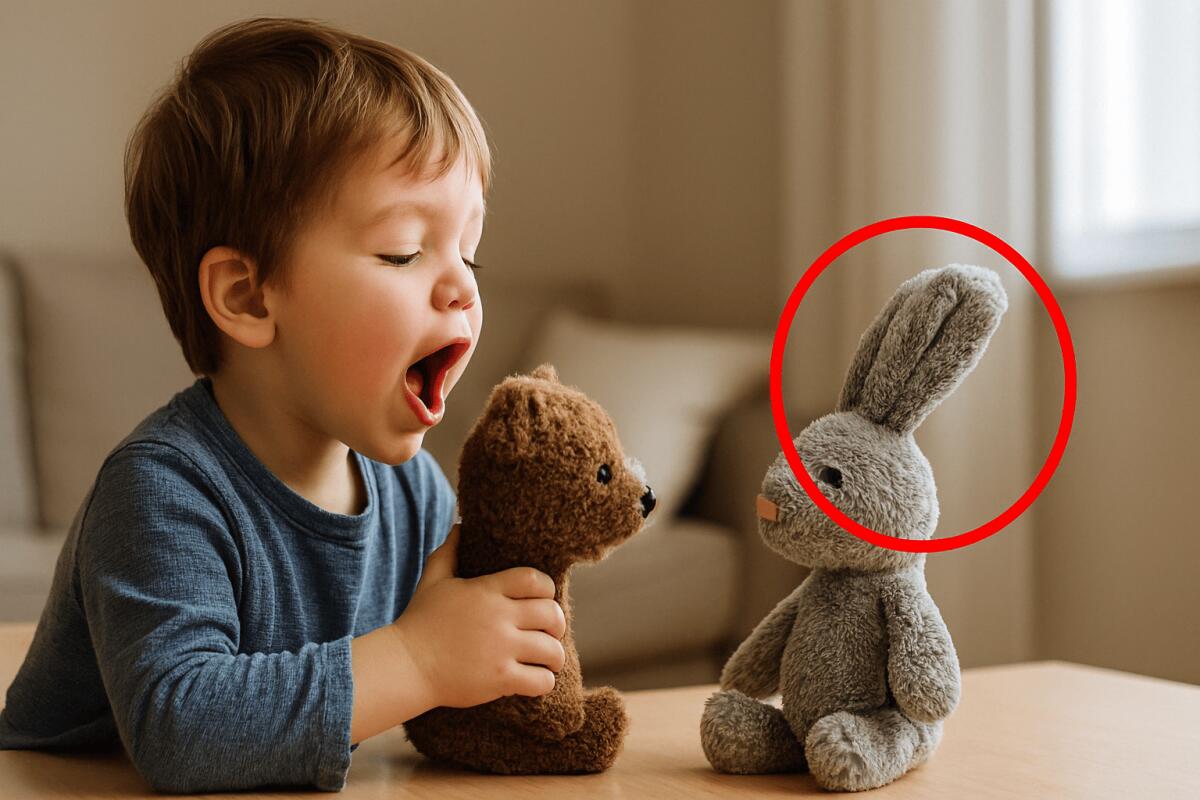 Parlano con bambole e peluche | Il motivo segreto per cui i bambini dialogano con gli oggetti - 