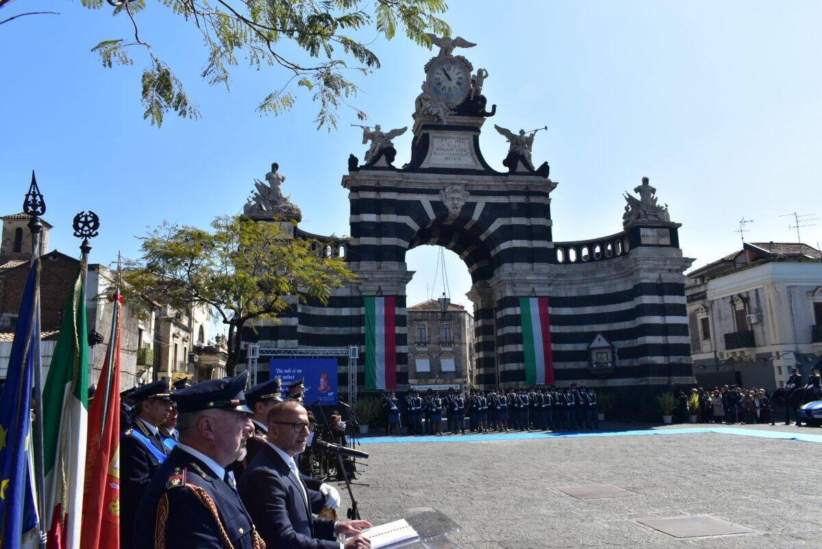 Catania festeggia 173 anni di Polizia | Scopri come i cittadini si uniscono per la legalità! - 