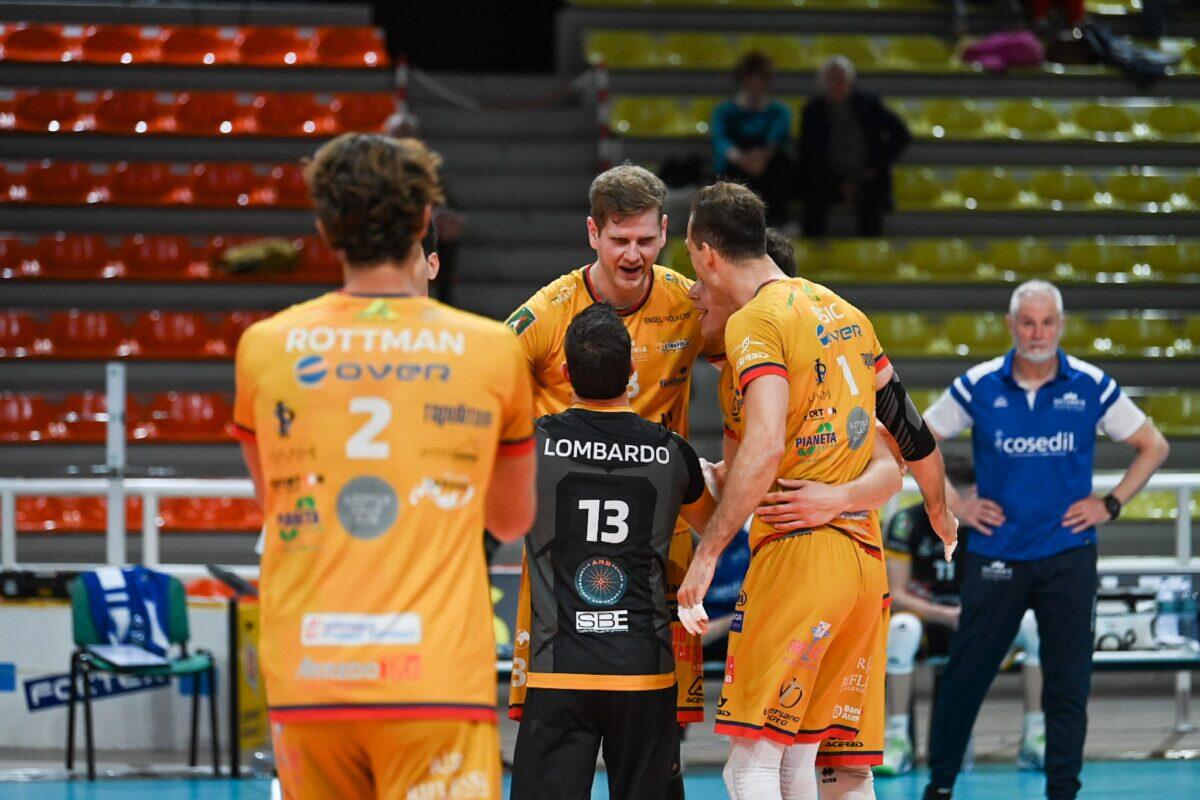 Cosedil Saturnia Volley sfida l'imbattibile Brescia | Gli esperti insistono: ci sarà un colpo di scena? -