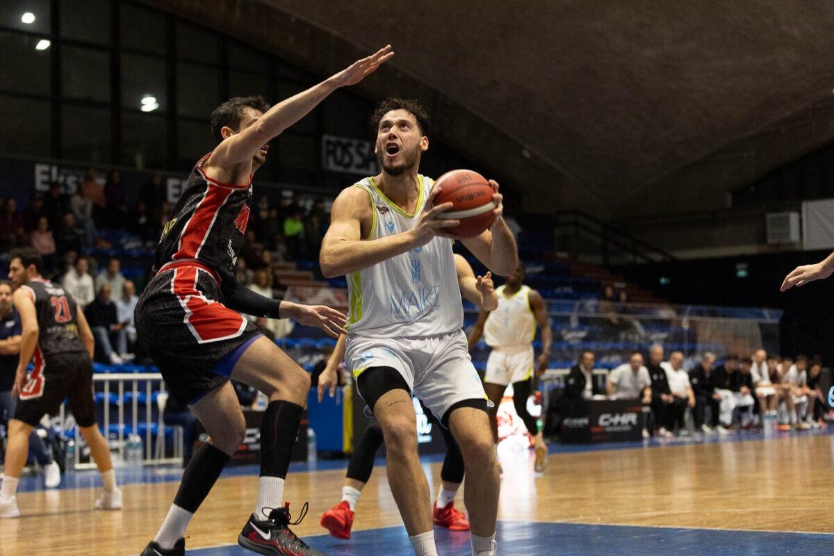 Virtus Ragusa in testa fino all'ultimo minuto | Ma il destino li condanna a una sconfitta inaspettata! -