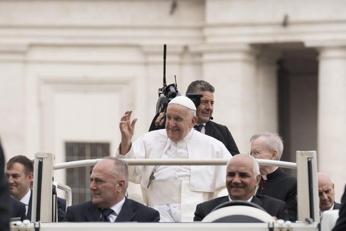 La sorprendente visione di Papa Francesco sulla vecchiaia | È tempo di riconsiderare il significato della vita e della morte! -