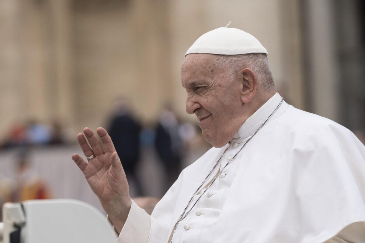 La vita straordinaria di Bergoglio | Cosa ci insegna il Papa della speranza? - 