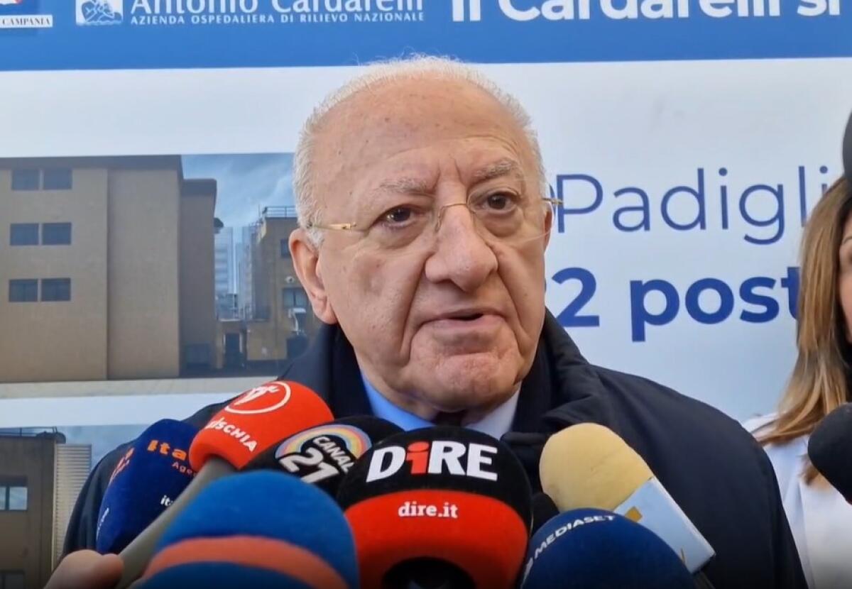 De Luca annuncia la "stagione degli alti valori" | Ma il terzo mandato è davvero finito? - 