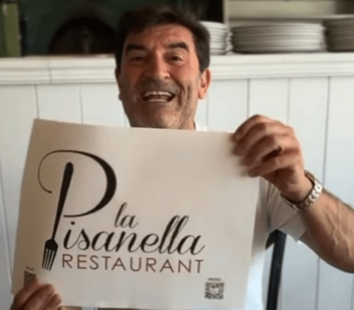 Max Giusti apre 'La Pisanella': "Il primo ristorante tutto mio". L'esilarante annuncio - 