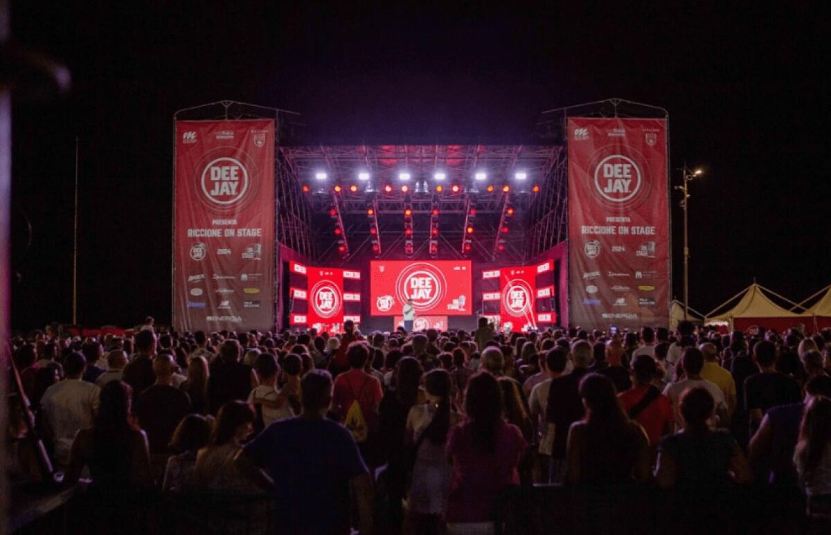 Radio Deejay abbandona Riccione dopo 40 anni | Cosa significa per il futuro della Perla Verde? -