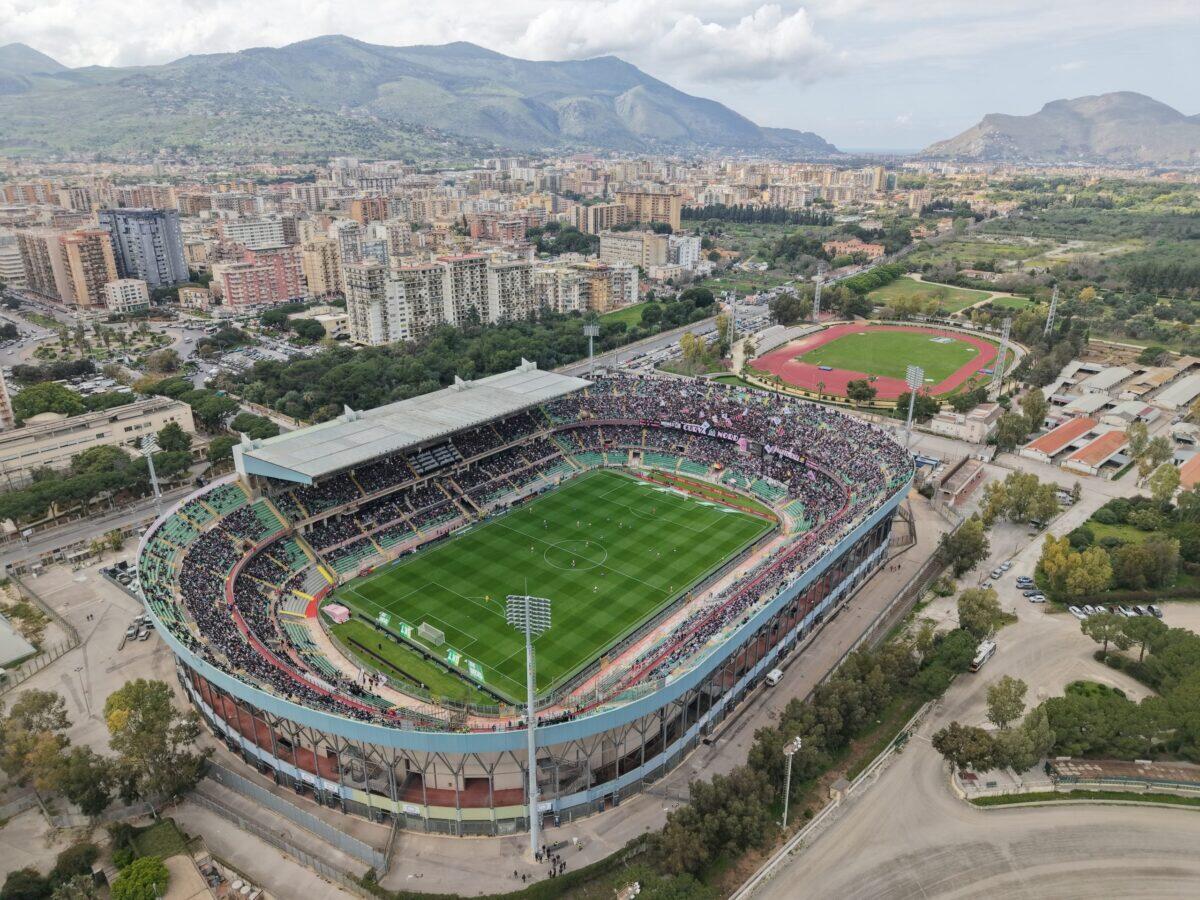 Palermo FC sorprende i tifosi con corse gratis in monopattino | Scopri perché il futuro della mobilità passa dallo stadio! -