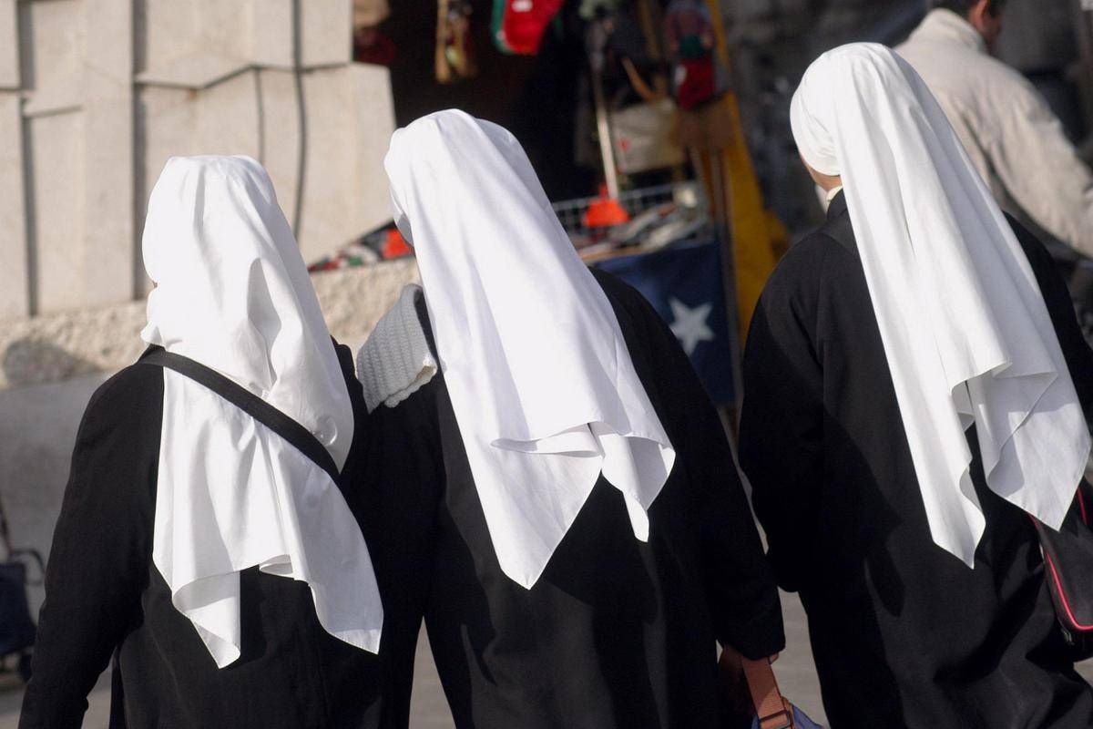 "Troppe pressioni": cinque suore di clausura fuggono dal convento a Treviso - 