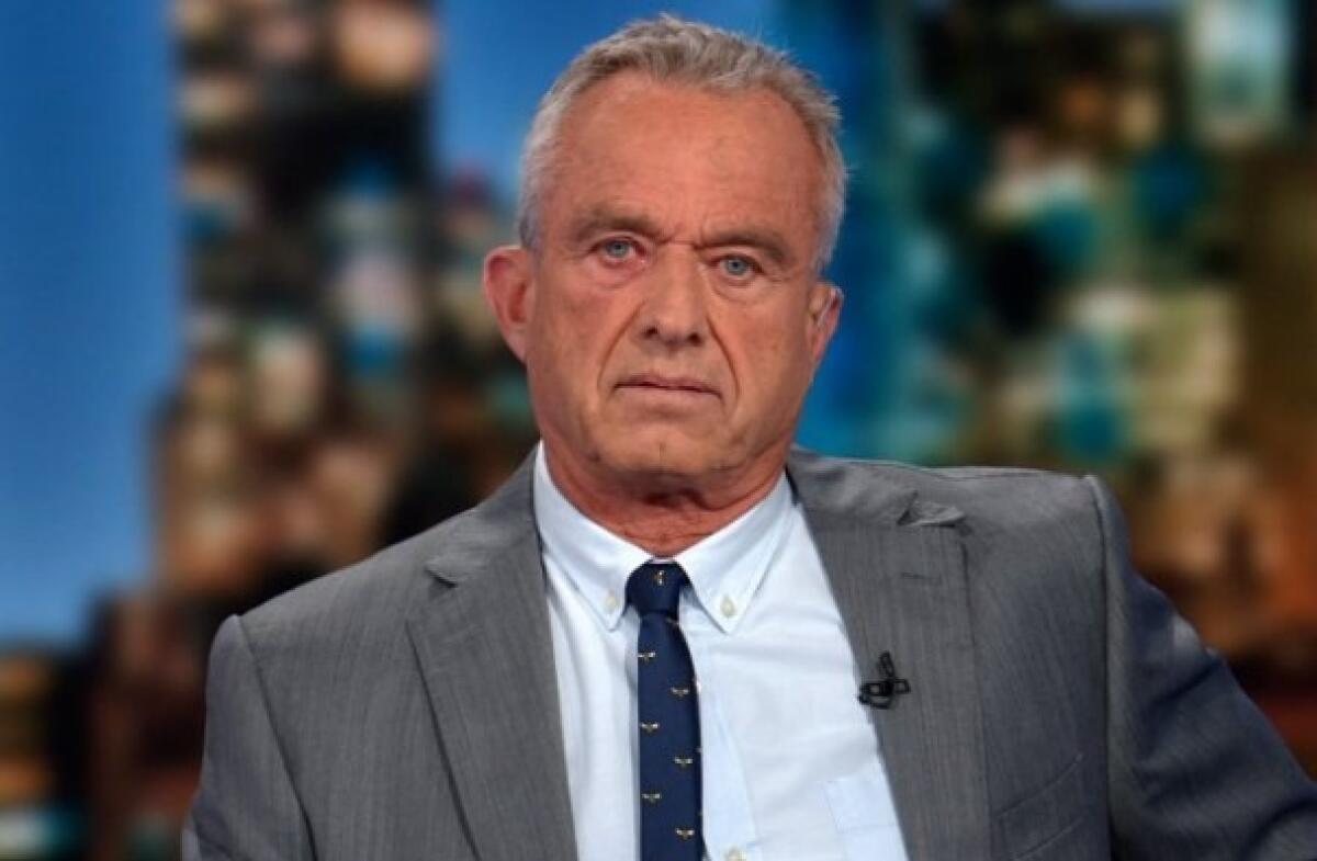 Kennedy Jr. ammette: “Il vaccino serve” | I no-vax cambiano idea dopo una tragedia? -