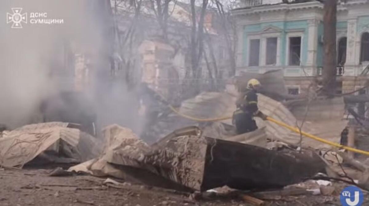 Missili russi colpiscono Sumy durante la Domenica delle palme | Perché il mondo deve reagire ora? -