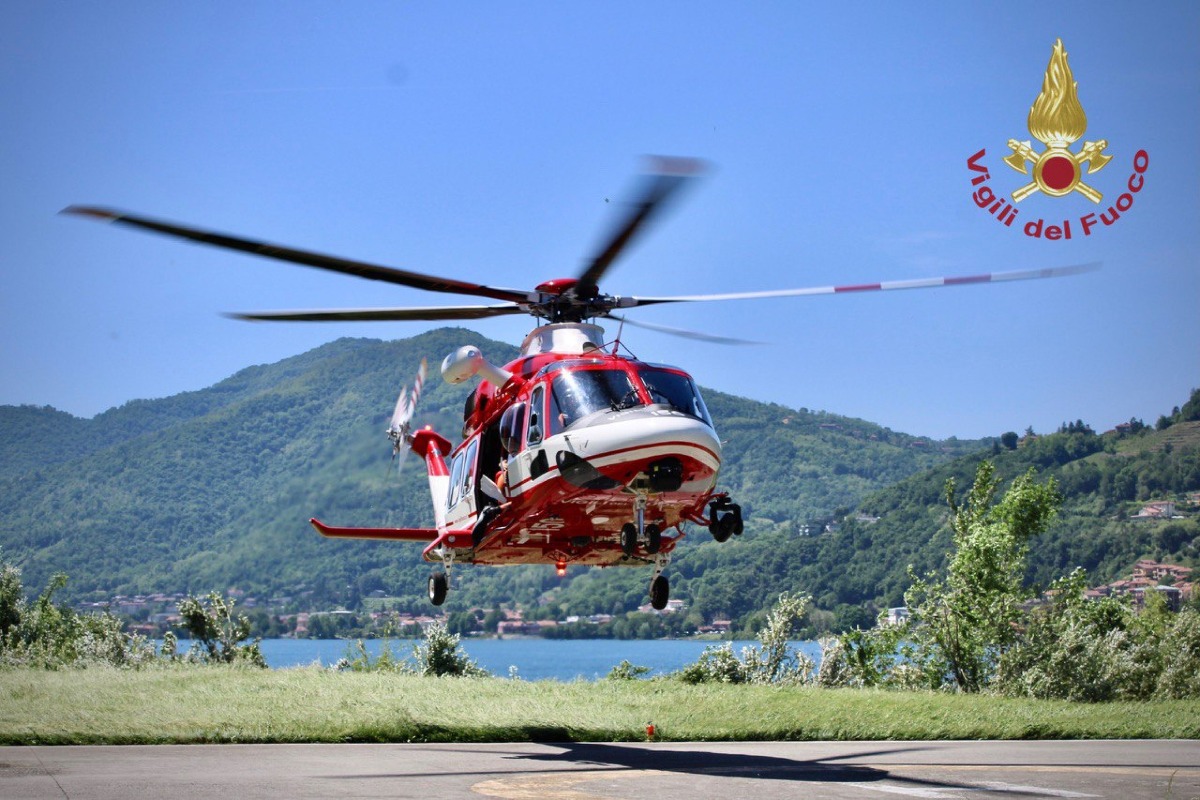 Elisoccorso per escursionista precipitata in una scarpata -