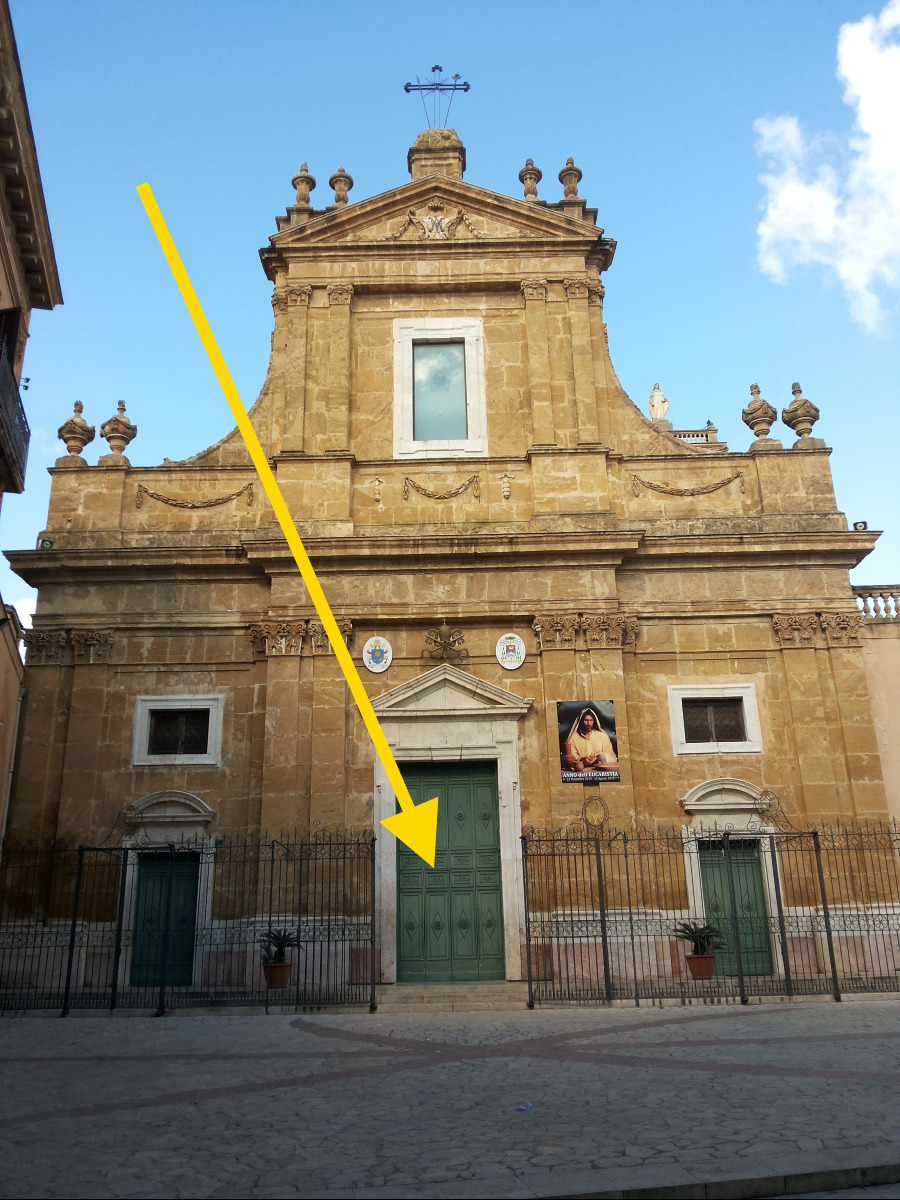 Pochi lo sanno, ma questo posto è un tesoro nascosto | Non crederai a cosa si nasconde dietro questa chiesa - Foto: Daniele Pugliesi/Wikipedia