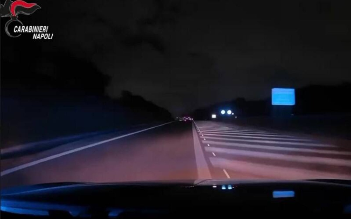 Contromano sotto effetto di droga in fuga dai Carabinieri (VIDEO) -