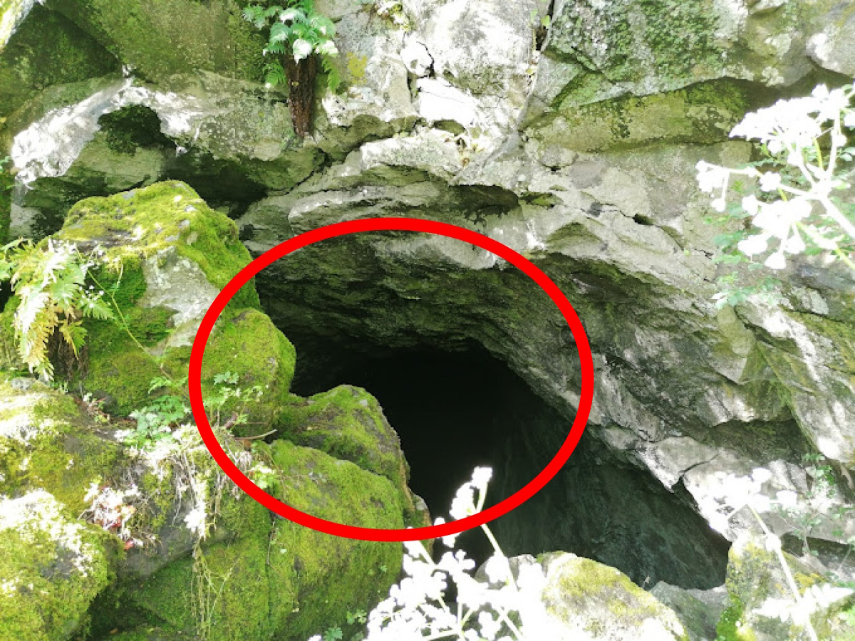 La grotta che fa impazzire gli esperti | Scopri cosa c’è dietro il mistero di Ragalna - Foto: Morlokh