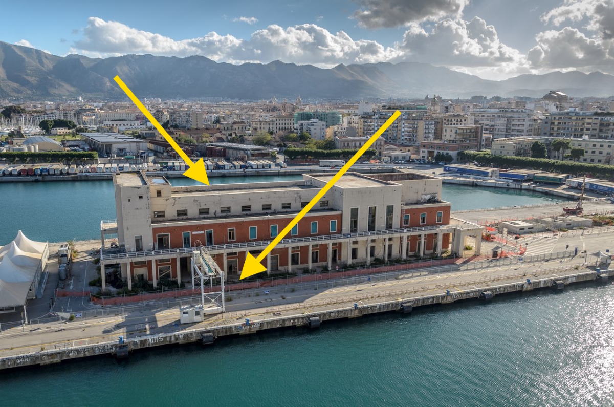 Un colpo di scena nel cuore del Mediterraneo | La Stazione Marittima di Palermo svela un’inaspettata rivoluzione - Foto: Luca Mauri/Wikipedia