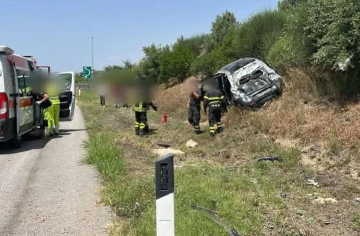 Tragedia nell'incidente mortale: coinvolti famigliari del soccorritore - Credit foto: Franco Assenza
