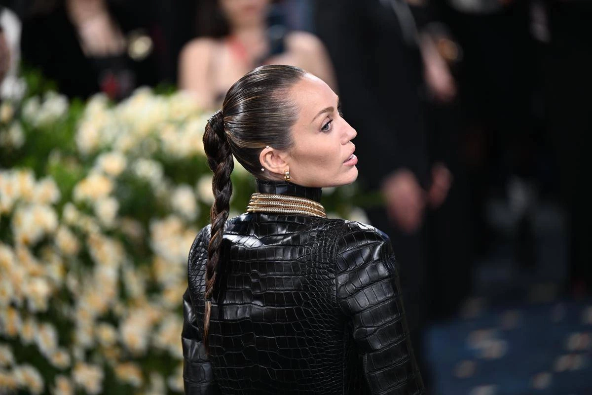 Miley Cyrus rivela: "Ricoverata in terapia intensiva dopo un'infezione" - 