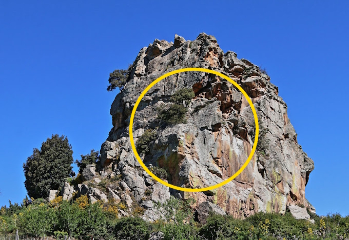 Esiste un luogo in Sicilia che pochi osano visitare | La roccia proibita dell’Etna ed il suo incredibile mistero - Foto: Antonio Calì