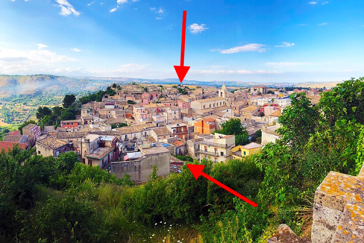 A Siracusa c'è un luogo che ha resistito al tempo | Il borgo che nasconde un segreto millenario - Foto: Codas/Wikipedia