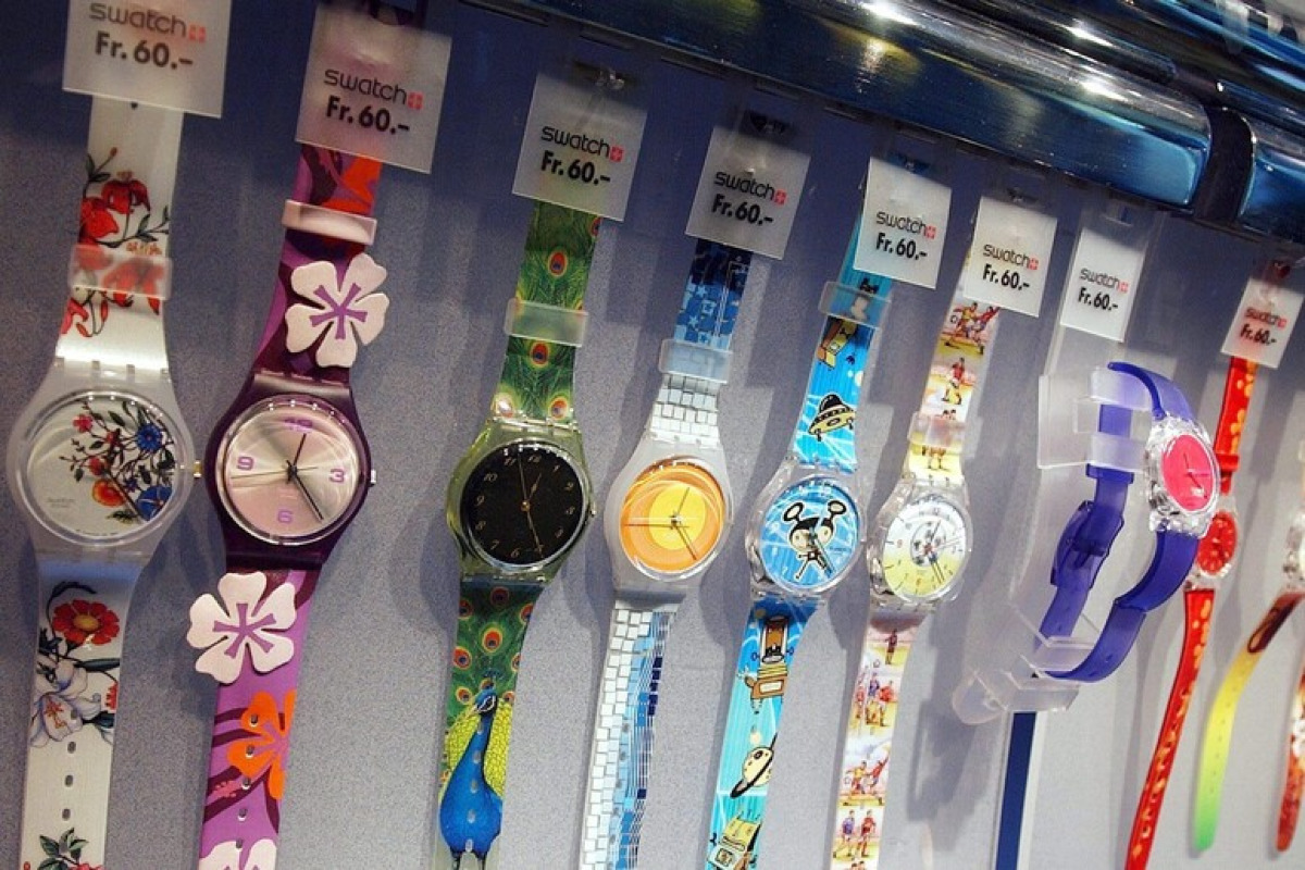 Quando gli Swatch colorati presero il controllo dei polsi degli adolescenti negli anni '80 (ed una curiosità che non ricordi) -