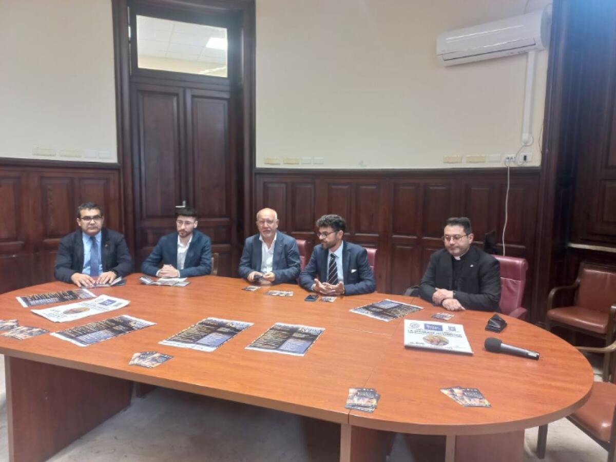 La Notte Mariana del Comune di Messina | Scopri gli eventi segreti che trasformeranno la tua visione di questa festa! -