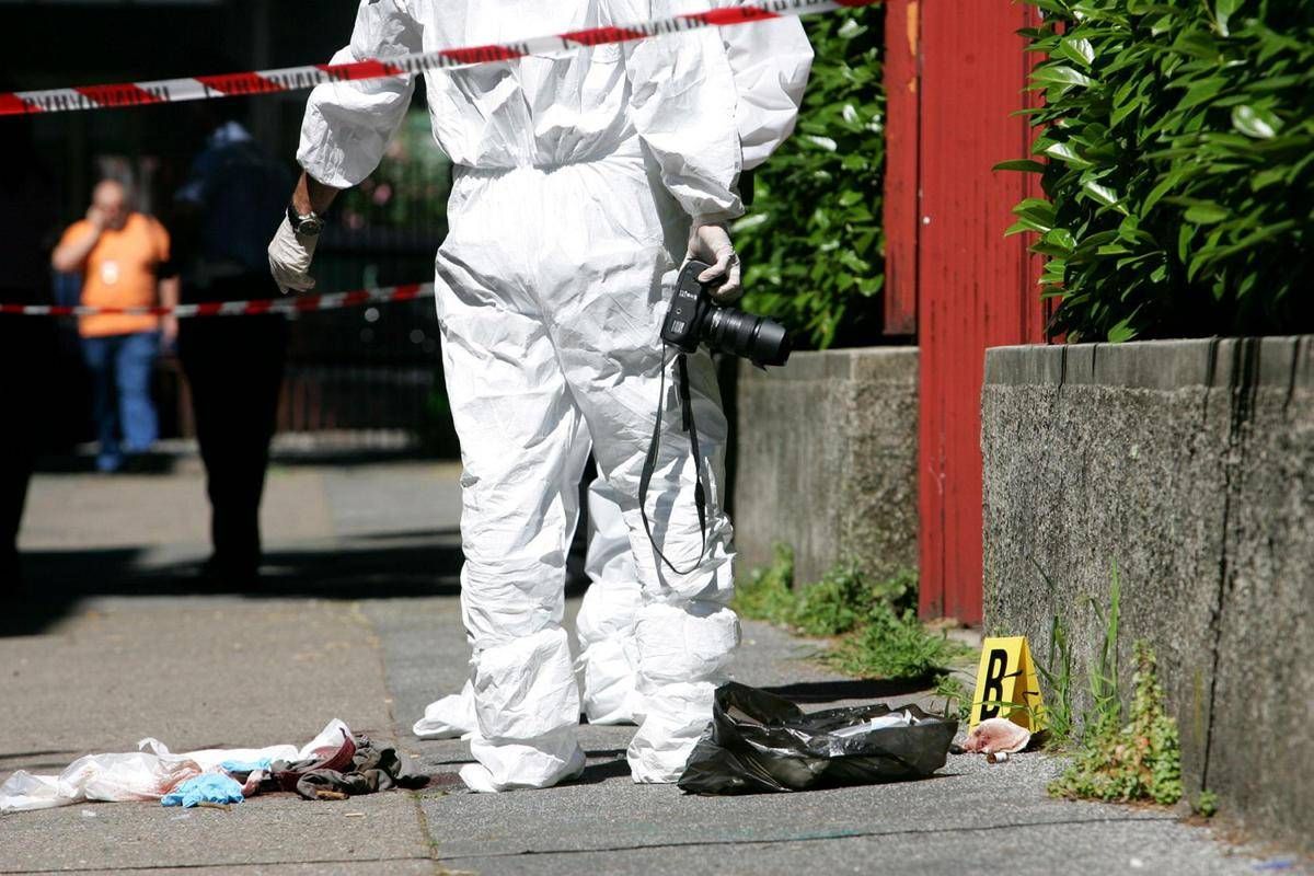 Pavia, ucciso a coltellate nel cortile di casa: arrestato 25enne -