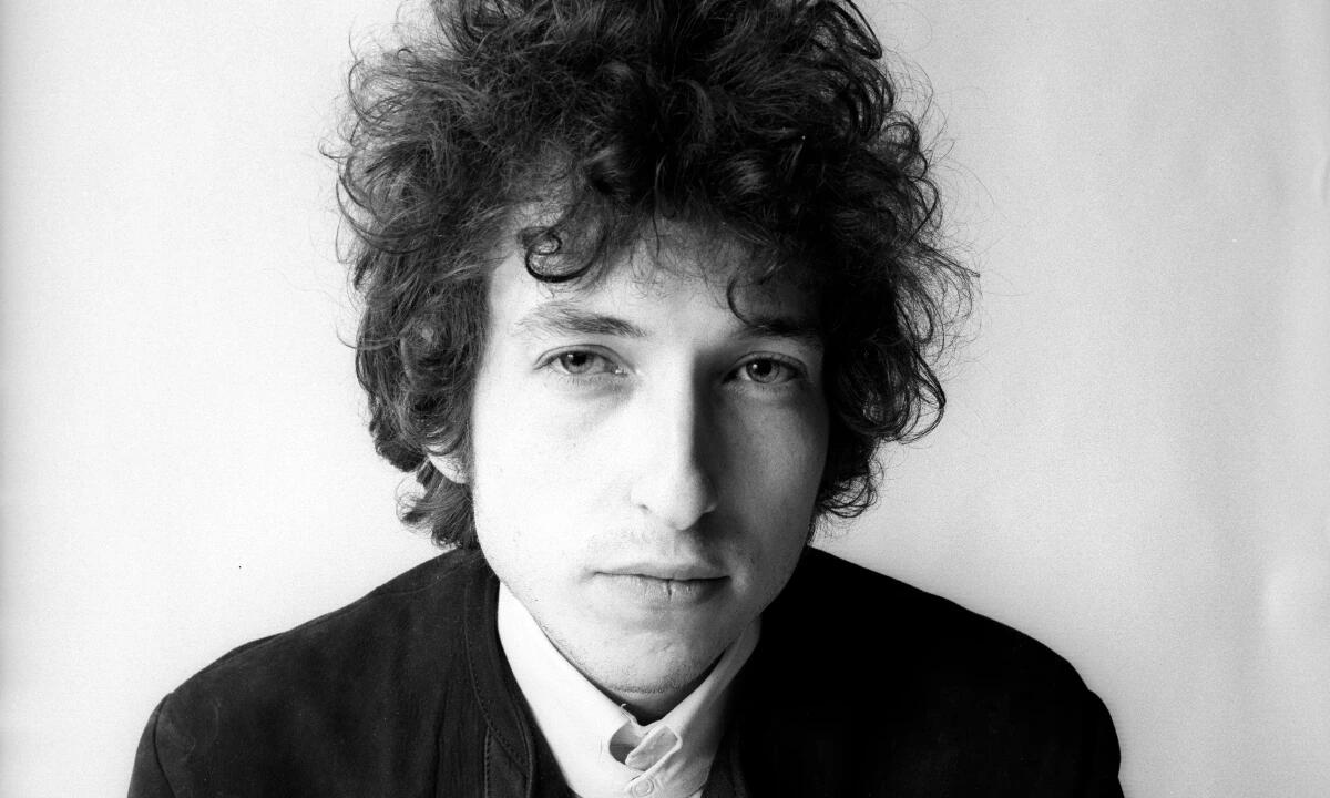 Celebrando la Nascita di Bob Dylan: 84 Anni di Rivoluzione Musicale e Poetica -