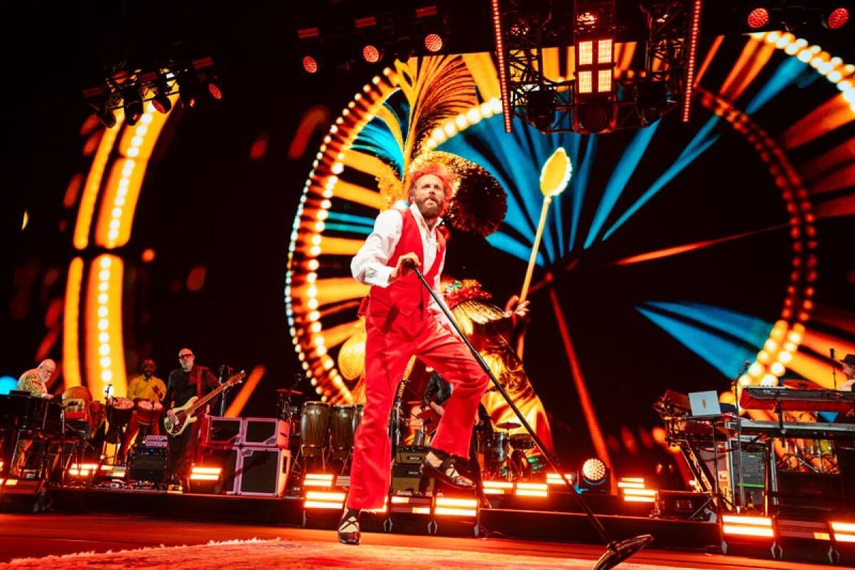 Jovanotti incanta Bologna con un concerto da record | Scopri il segreto dietro la sua resurrezione musicale! -