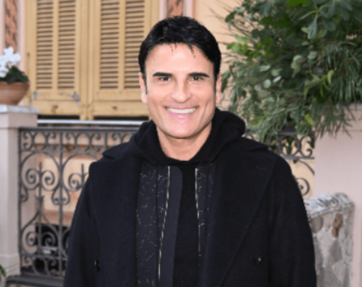 Sal Da Vinci chi è, il cantante napoletano ospite oggi a Verissimo - 