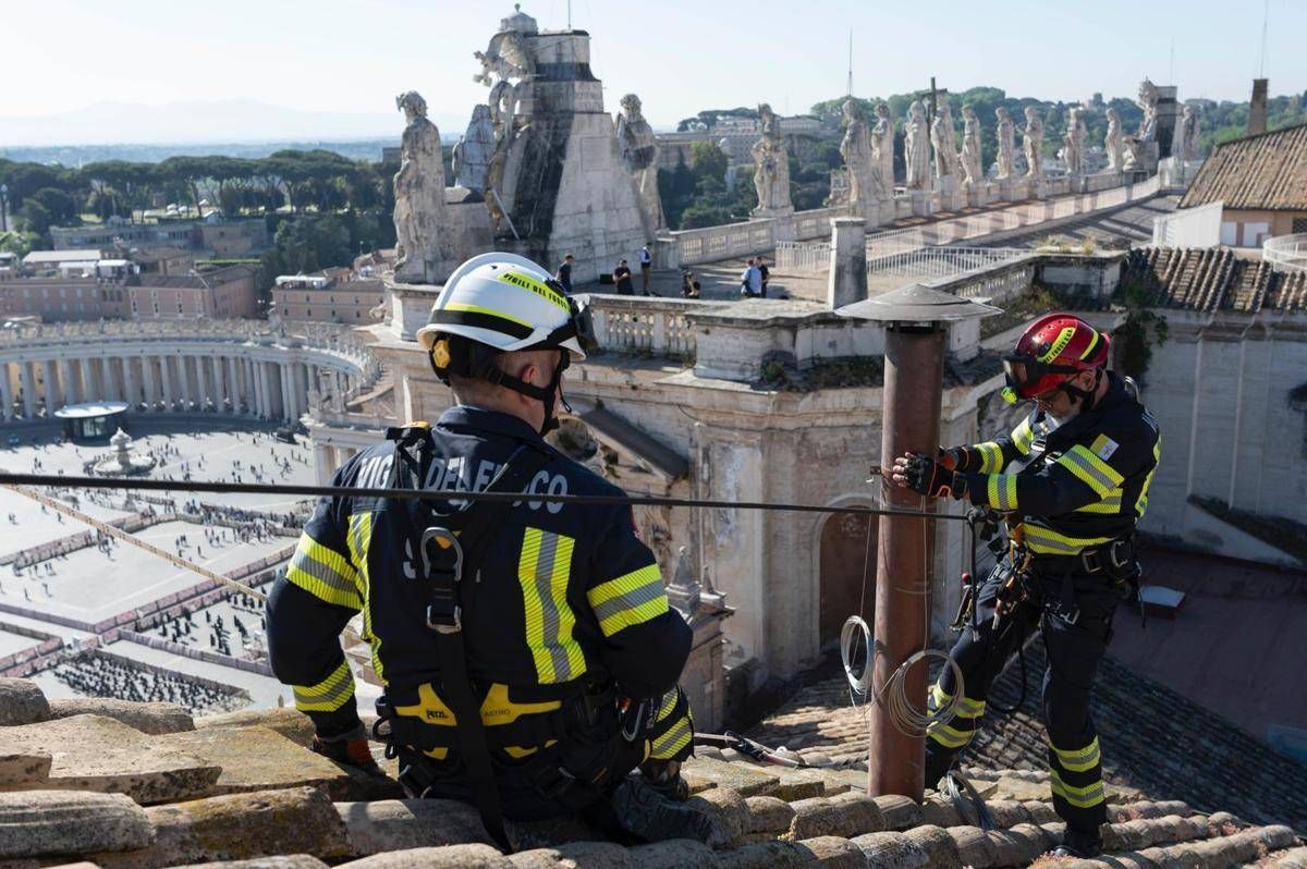 Conclave, conto alla rovescia: le tappe che porteranno all'elezione del nuovo Papa - 