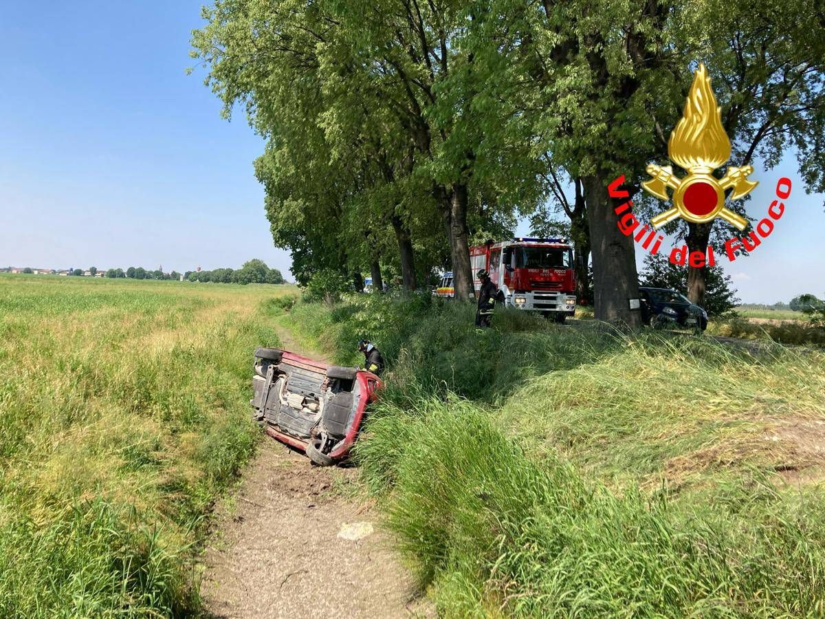 Scontro tra auto e ambulanza nel Lodigiano, 8 feriti: grave un bambino - 