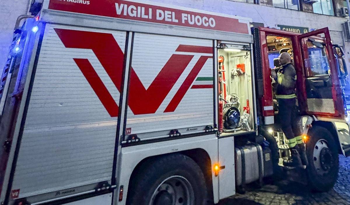 Incendio in casa, morti fratello e sorella in provincia di Bari -