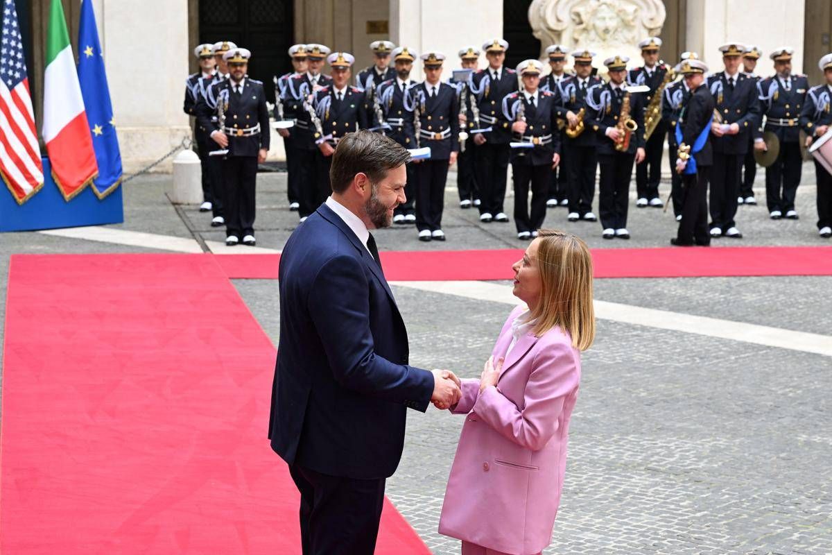 Usa, ecco Vance visto da Meloni, Salvini e Tajani: "fuori dal comune", "ama l'Italia", "chapeau" -