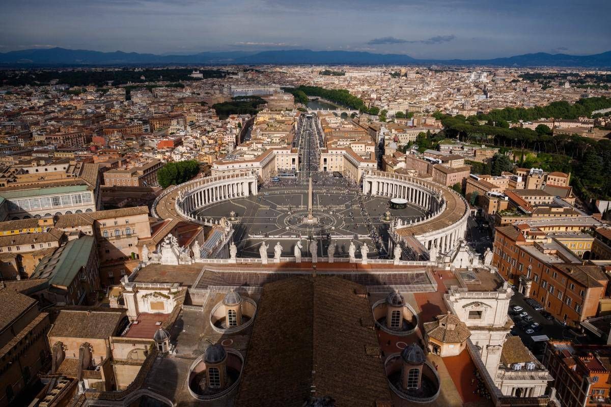 Conclave 2025, conto alla rovescia: oggi doppia congregazione per i cardinali -