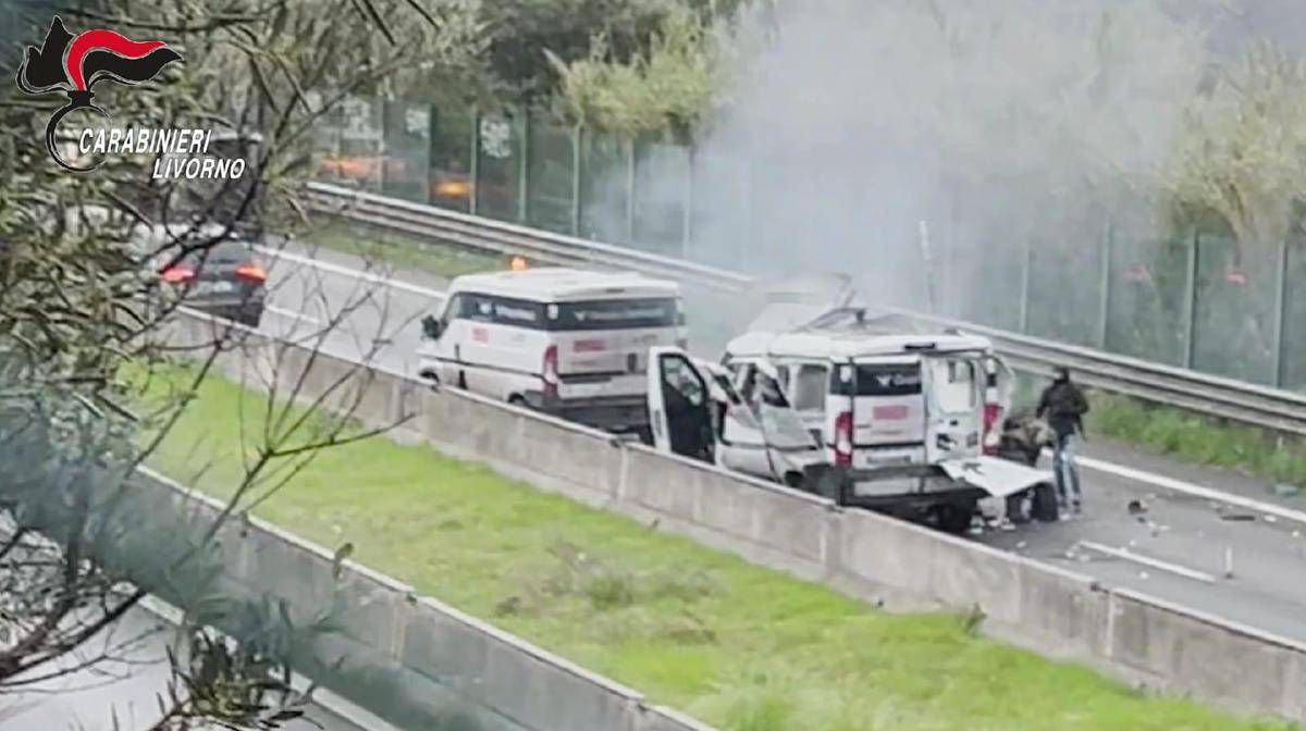 Maxi operazione all'alba, 11 arresti per assalto a portavalori a Livorno - Video - 