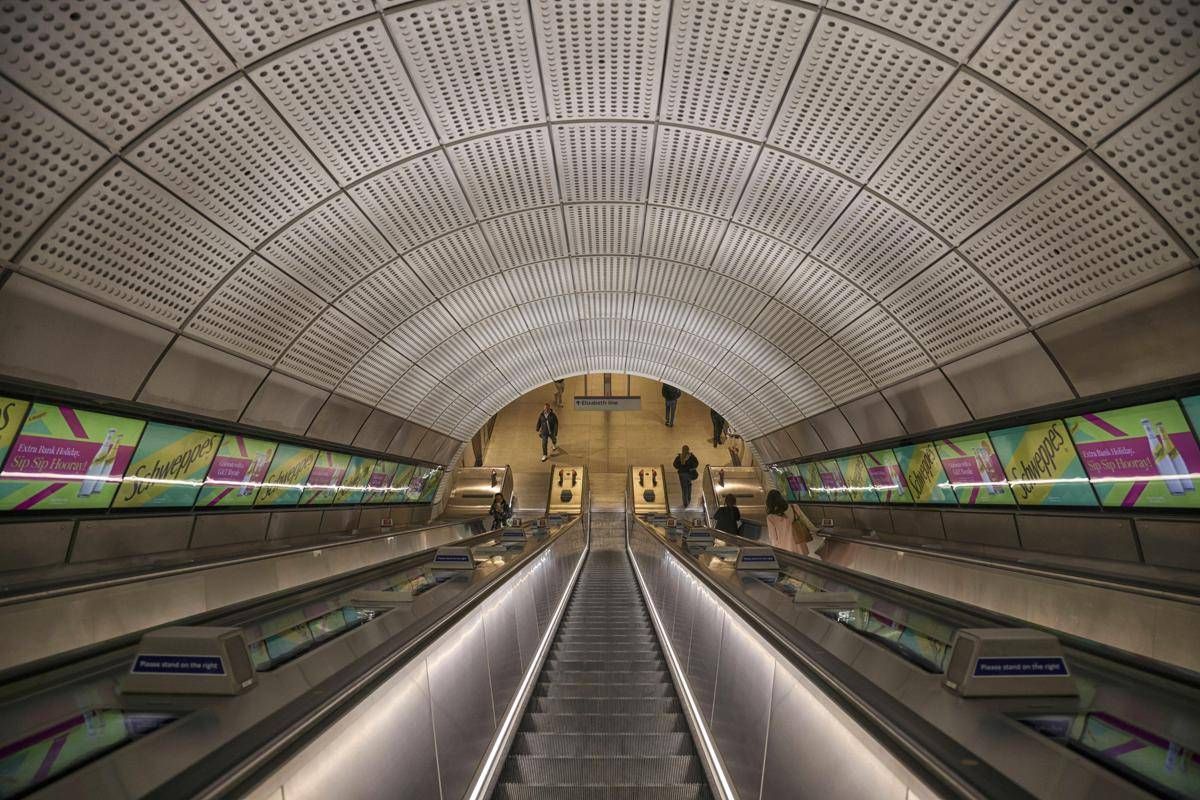 Blackout paralizza la metro di Londra, tre linee sospese e ritardi su altre sei -