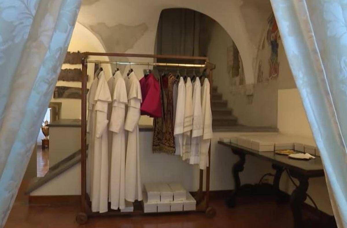 Conclave, la Stanza delle Lacrime primo 'rifugio' del Papa appena eletto - 