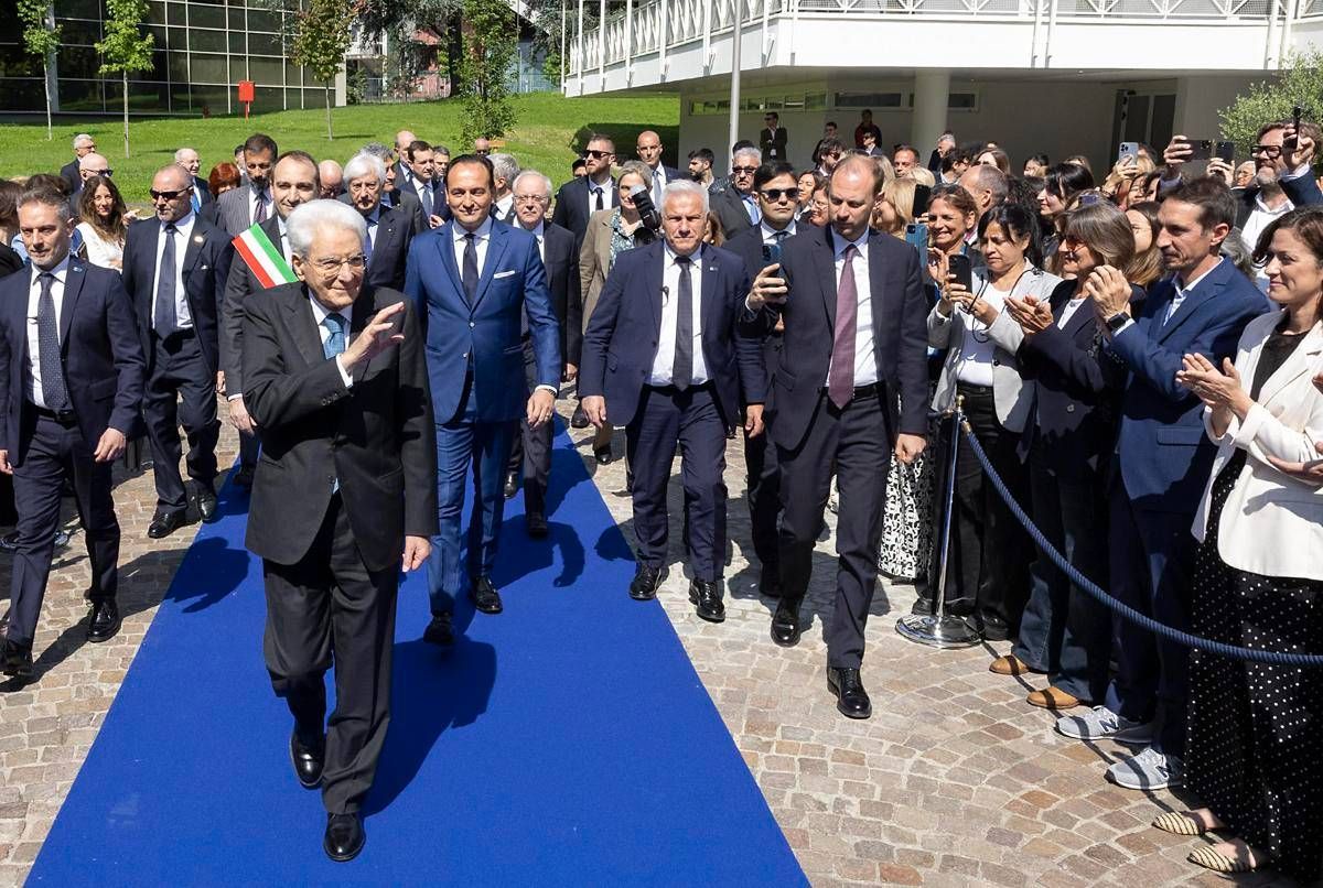 Mattarella: "Pace duratura con salari equi, protezione sociale e libertà sindacale" -