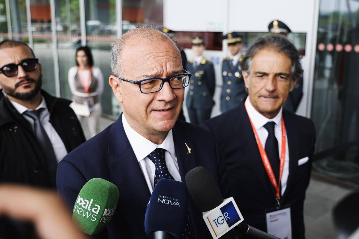Valditara: "Fenomeno inquietante, condotta a scuola sarà fondamentale" - 